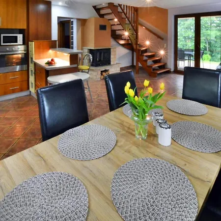 بيت للعطل In Wi Cianowo Near Ostrowieckie